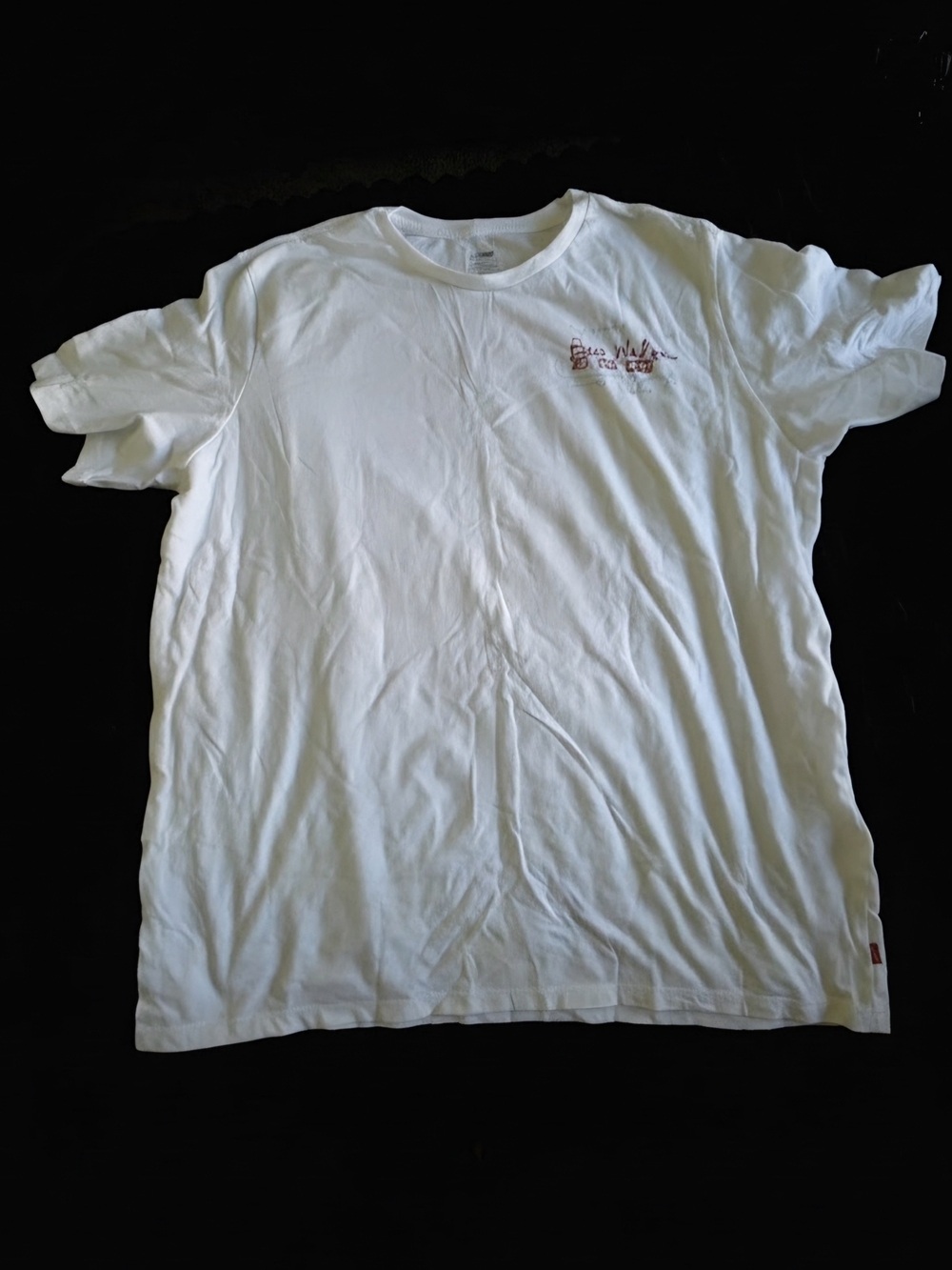 Levi's White Short Sleeve Crewneck Tee with Small Chest Script